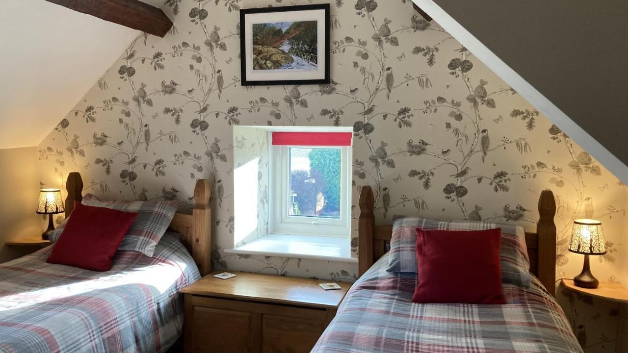 Llwyn Onn Guest House, North Wales Pentrefoelas Room photo