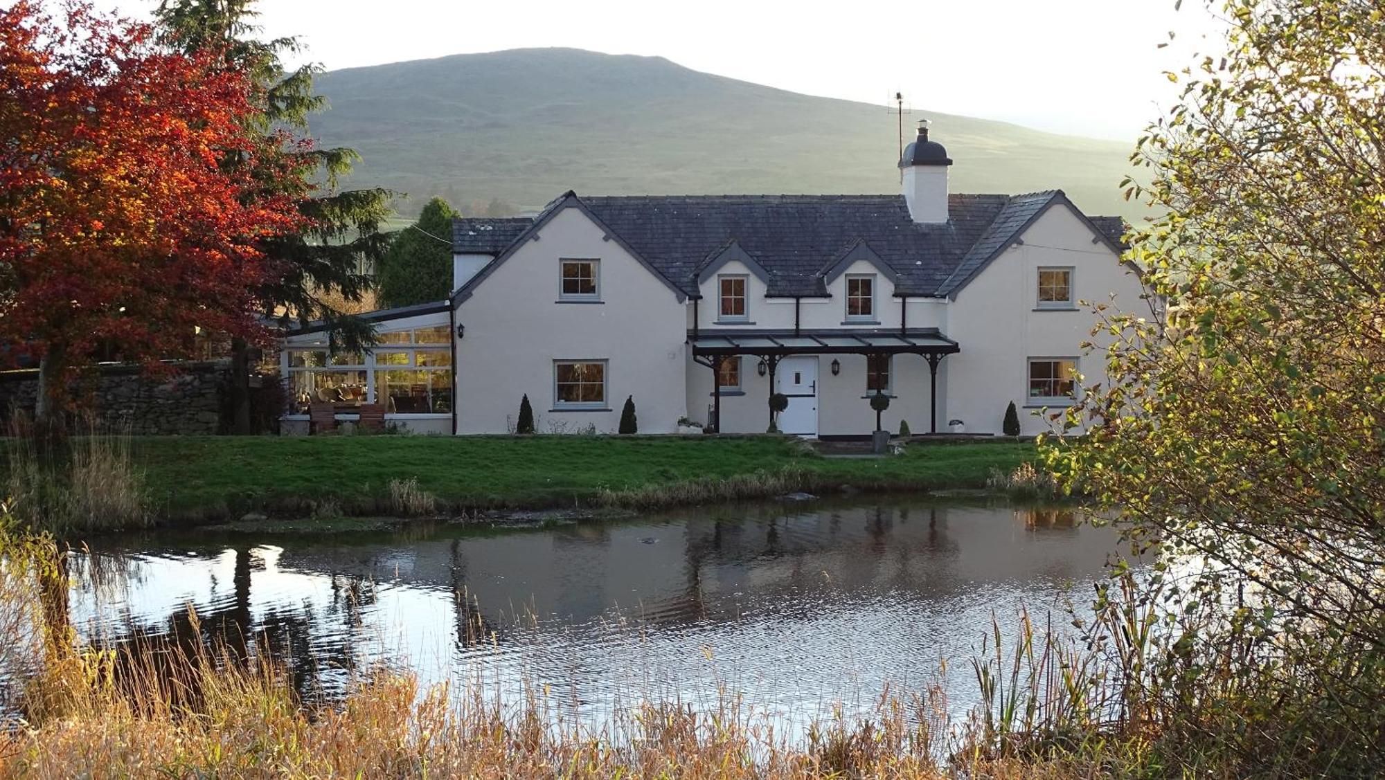 Llwyn Onn Guest House, North Wales Pentrefoelas Exterior photo